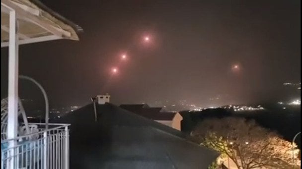 "Хезболла" оголосила про військову операцію та накрила Ізраїль сотнею ракет (відео)