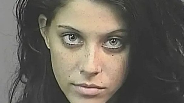 Красуня з поліцейських фото: як змінилася жінка, чиї знімки стали вірусними