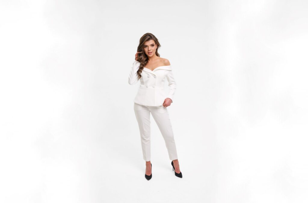 CHARIVNA та нова економіка української моди: чому крафтовий одяг не конкурує з мас-маркетом у ціні