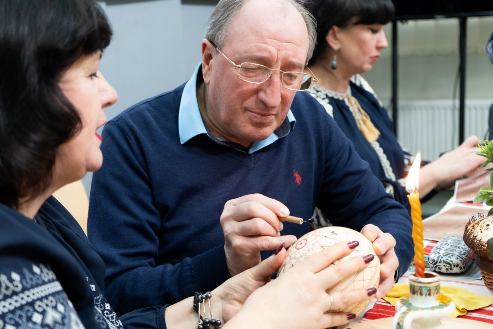 У Києві презентували всеукраїнську благодійну ініціативу «Писанка Єднання», до якої можна долучитися офлайн у просторі «Цінності»