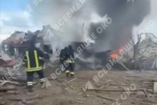 Удар по Коростеню: РФ знищили майже цілу вулицю, є загибла, поранені діти (відео)