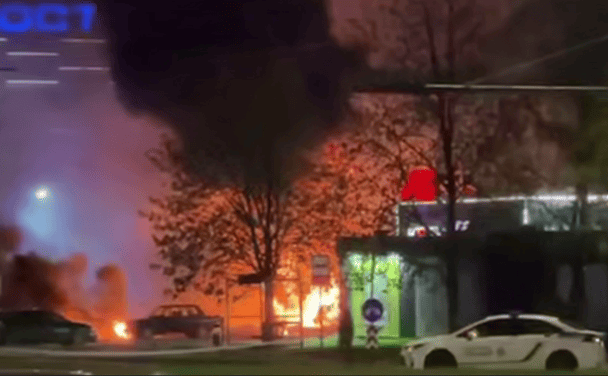 У Харкові біля супермаркету вибухнув автомобіль: перші подробиці і відео