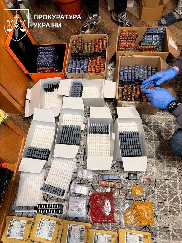 В Україні викрили наркосхему з вейпами: вилучили товару на понад 17 млн грн