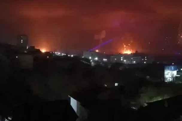 "Це якийсь караул": у Новоросійську горить порт — що сталося (відео)