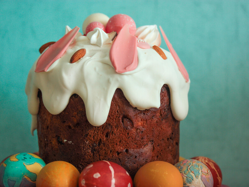 Желатинова глазур для паски, яка не липне й не кришиться. Покроковий рецепт