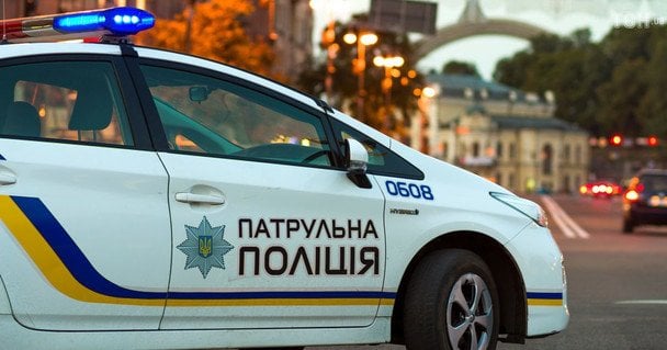 Підозрілий предмет у гімназії Києва: що відбувається на Осокорках