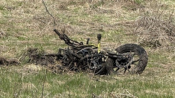 Дівчині було 22 роки, хлопцю — 25: на Чернігівщині пара загинула, підірвавшись на міні