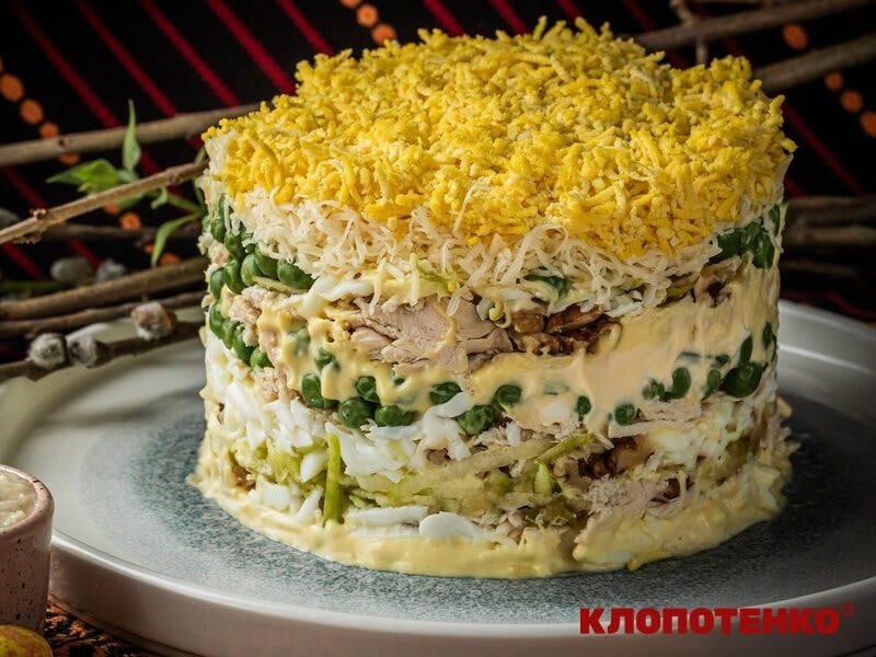 Дивовижно смачний салат із курки. Покроковий рецепт
