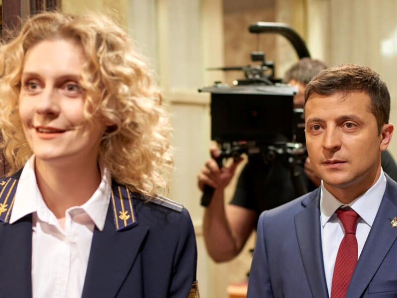 "Якщо треба, кажу: "Я знімалася із Зеленським". Де живе й чим займається зірка "Слуги народу" Кістень