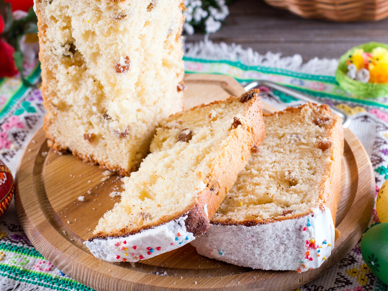 "Ніжна текстура, насичений аромат і пухка консистенція". Як спекти ідеальну паску. Рецепт