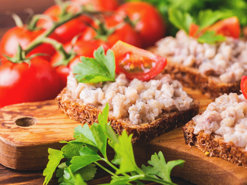 Підготуйте оселедець саме таким способом – і форшмак вийде божественно смачним. Рецепт