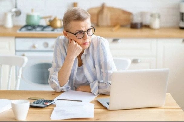 В Україні введено нові правила підтвердження стажу: як це зробити без трудової книжки