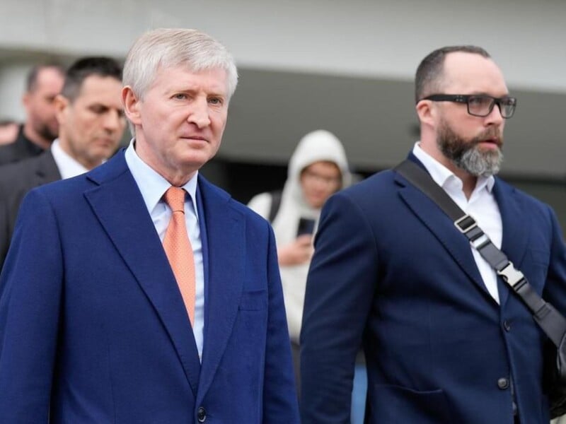 "Він мене навчив пити вино, я його – співати в караоке". Ахметов попрощався з легендарним Луческу. Відео, фото