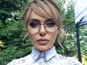 "Із гумором дружить на всі 100". Камінська підстриглася, щоб стати схожою на свого собаку