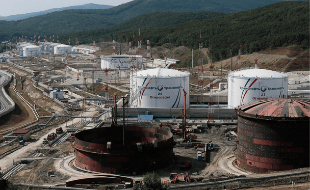 Пожежа на ключовому нафтовому терміналі РФ: Україна завдала удару по Новоросійську