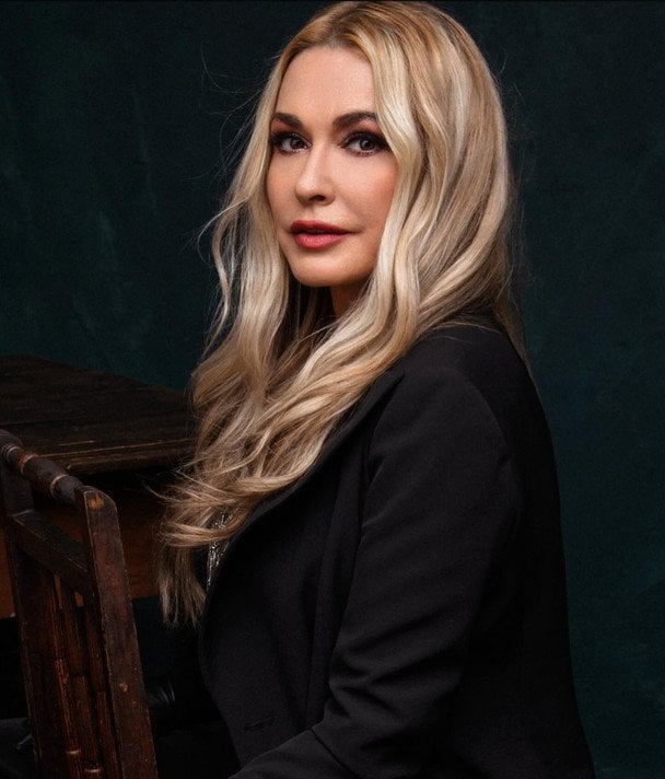 Ольга Сумська назвала імена двох найгарячіших акторів України:  "В залі просто вирещать"