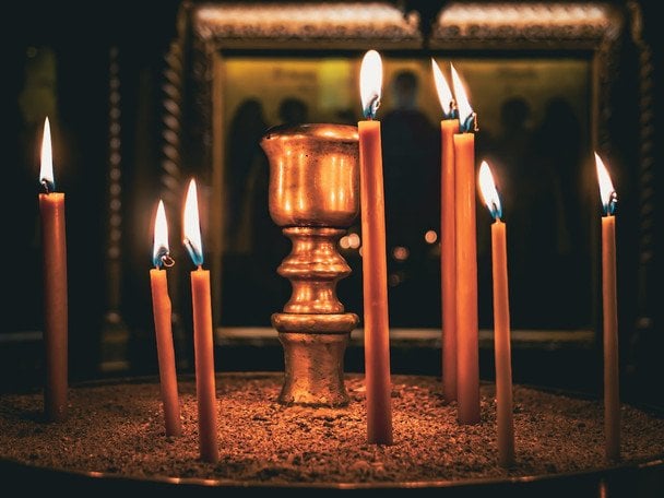 29 квітня — яке церковне свято, про що моляться до дев’ятьох цілителів