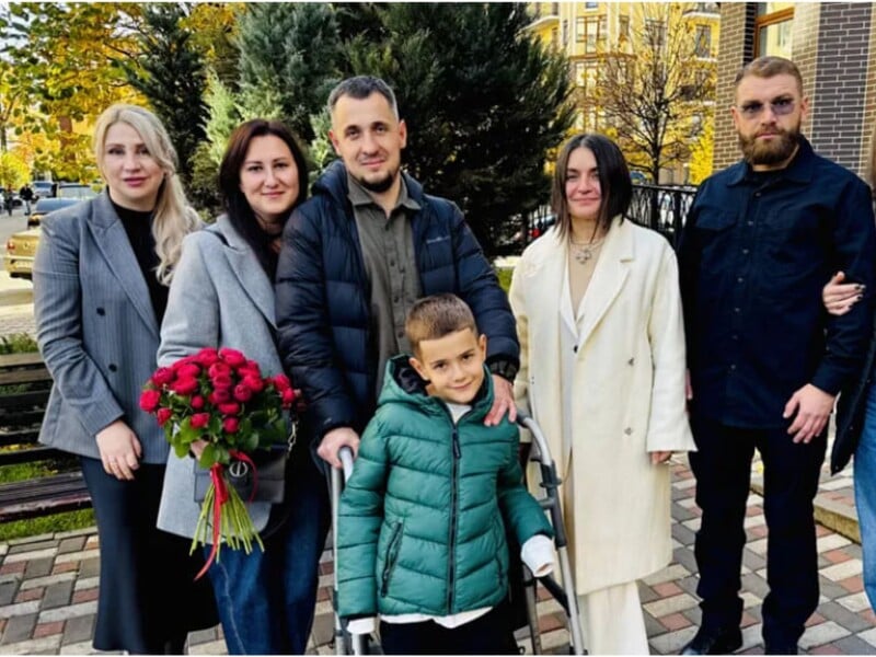 Історія захисника Маріуполя, який після кульового поранення спинного мозку може ходити завдяки ортезам