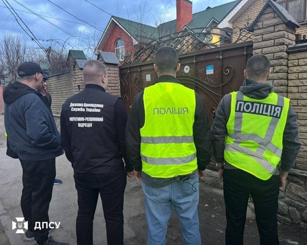 У Сумах жінка організувала бордель у хостелі: намагалася втягнути 16-річну сироту