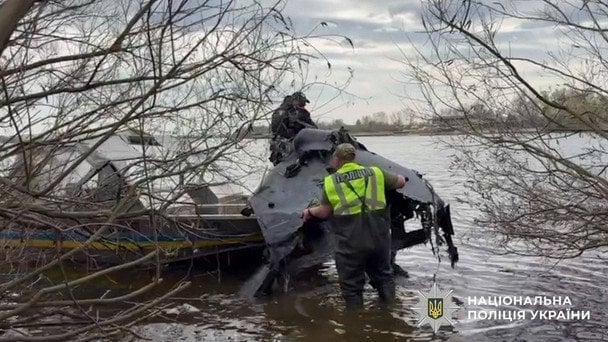 Після атаки на Київ із Дніпра дістали дрон з бойовим зарядом (фото, відео)