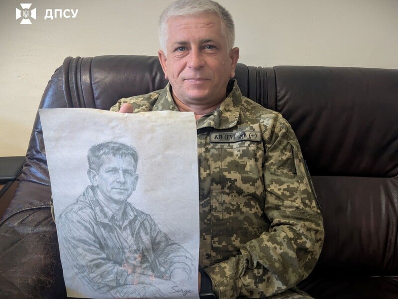 "Думав, не знайду?" Український прикордонник випадково зустрів у Парижі нелегала, якого ловив чотири рази