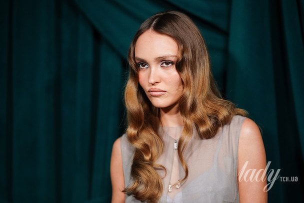 Селфі битва — чому міленіали не готові відмовитися від "качиних губ" і що означає вираз обличчя "качкодзьоб" Селфі битва — чому міленіали не готові відмовитися від "качиних губ" і що означає вираз обличчя "качкодзьоб"