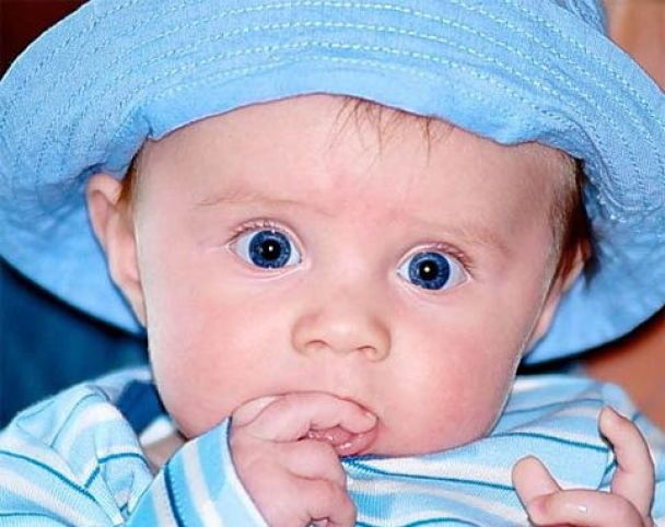 Чому ми не пам'ятаємо, як були немовлятами: пояснення науковців