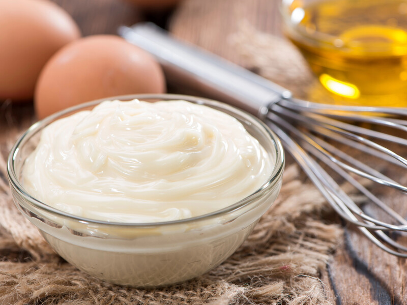 "Набагато смачніший і корисніший, ніж магазинний". Домашній майонез за один крок. Простий рецепт