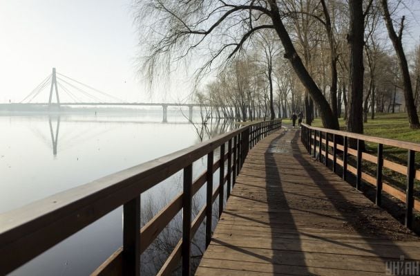 Київ після заморозків накриє ще один удар стихії: синоптики дали детальний прогноз на сьогодні