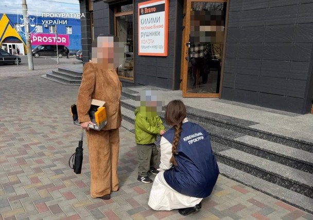 На Волині жінка продала сина: її викрили на гарячому