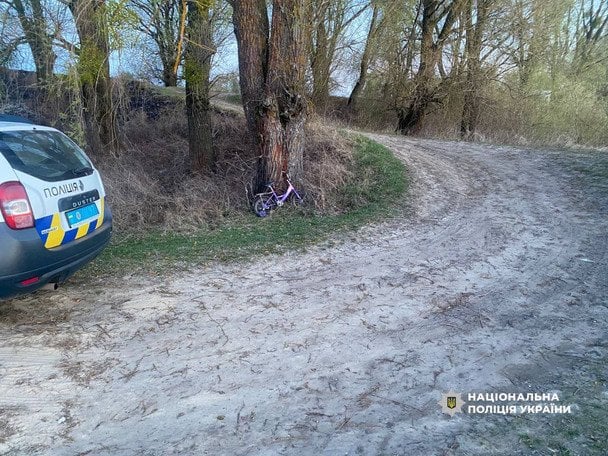 На Рівненщині зникли двоє дітей: тіло 3-річного хлопчика знайшли, іншого шукають (фото)