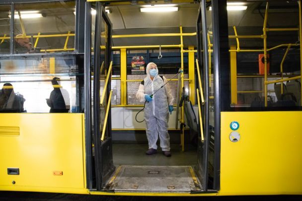 Безкоштовно, але не всюди: за який транспорт пенсіонерам в Україні однаково доведеться платити