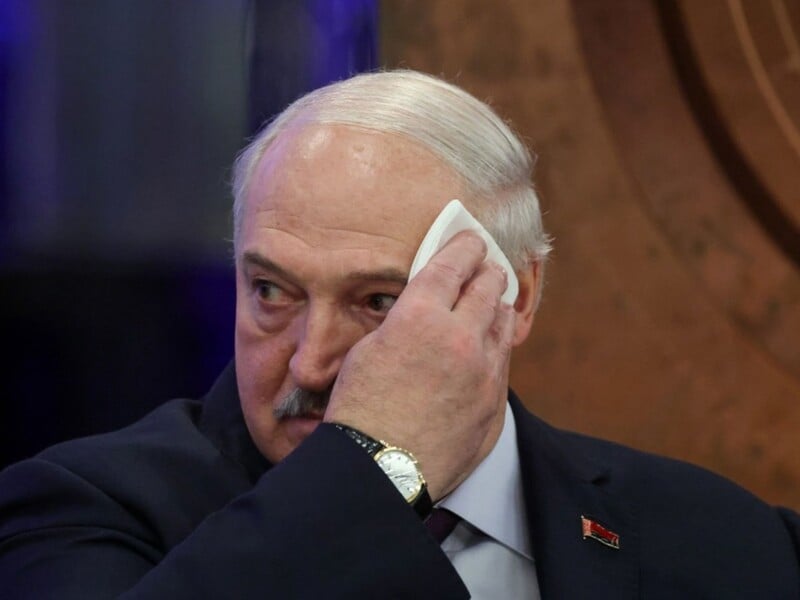 Лукашенко різко почав втрачати вагу після переговорів із людиною Трампа. Що сталося