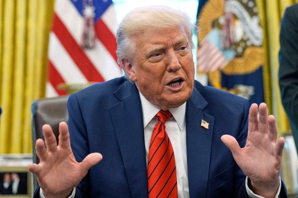 Трамп пояснив, чому опублікував зображення себе в образі Ісуса (фото)