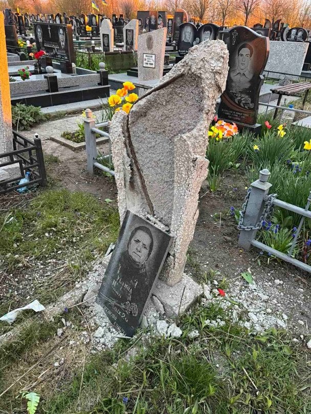 Черговий прояв цинізму: під час удару РФ пошкоджено кладовище у Білій Церкві