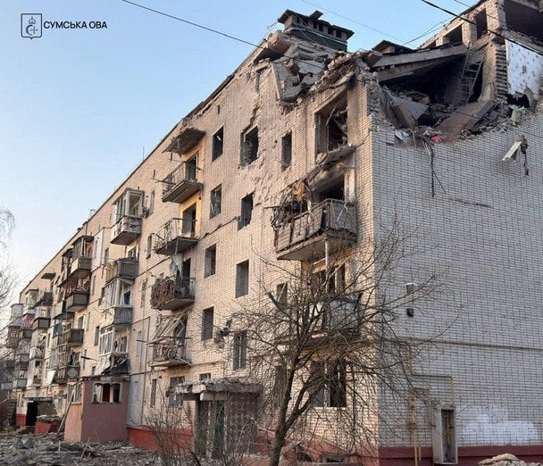 Росіяни вгатили КАБами по Шостці: є жертва та постраждалі