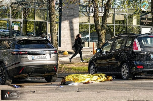 "Я кричала йому: "Зупинися! Досить!": очевидиця теракту у Києві розповіла про поведінку стрілка