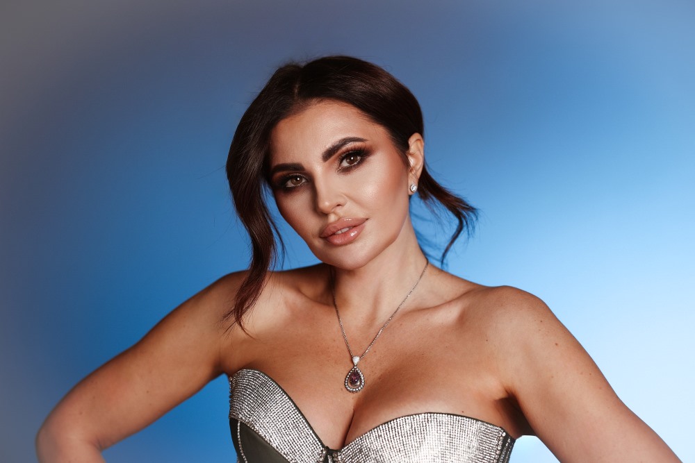 «Найкращий день — сьогодні»: ANNA MANU вразила піснею-афірмацією про силу думок