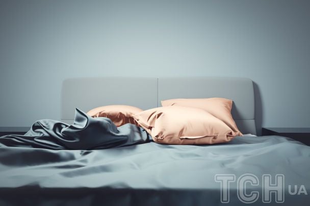 Чому не можна застеляти ліжко одразу після пробудження