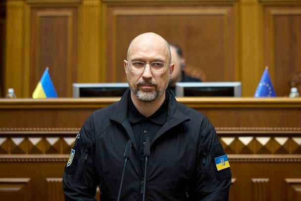 Колосальна сума: Шмигаль назвав місто, яке заборгувало державі 31 млрд за комуналку