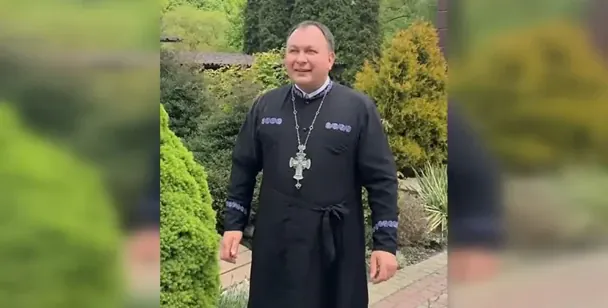 Чи можна на могилі залишати стопку з горілкою і сигарету: священник відповів