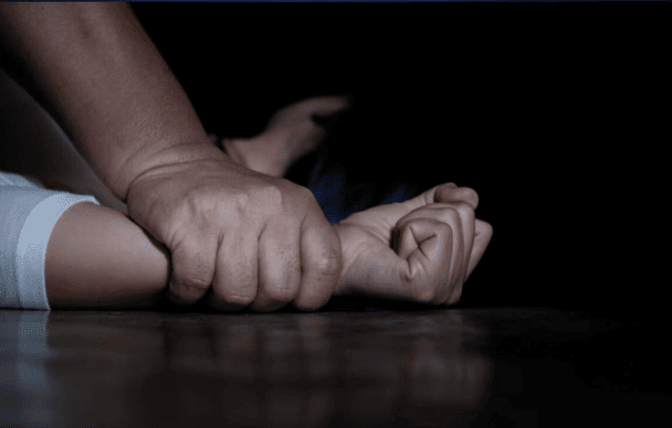 На Київщині чоловік зґвалтував 15-річну дівчину з психічними вадами: подробиці трагедії