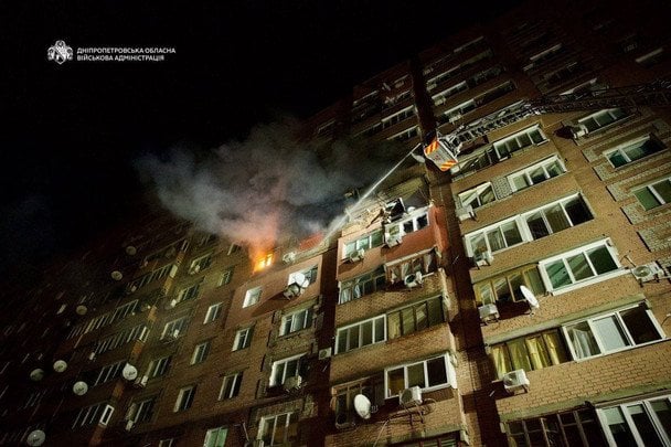 "Приліт" по багатоповерхівці в обласному центрі України: є жертви і багато поранених (фото, відео)