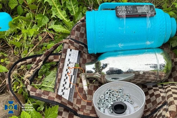 Натрапили на вибуховий предмет в траві: на Сумщині загинули двоє людей