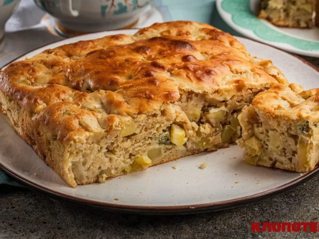 Готується набагато простіше, ніж шарлотка з яблуками, а смакує ідеально. Рецепт яблучного пирога
