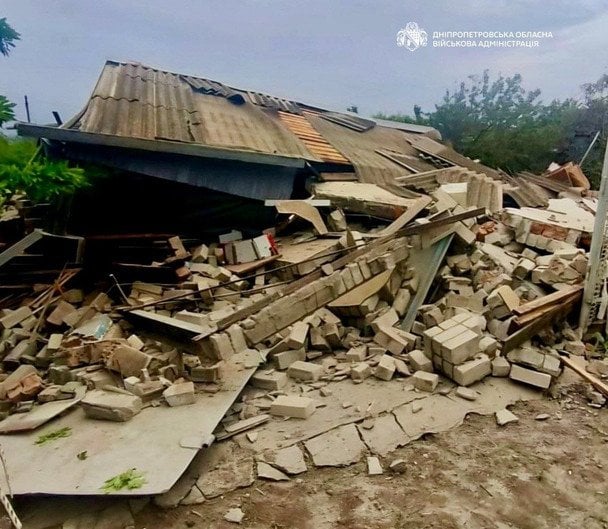РФ масовано атакувала одну з областей: є загиблі, розбиті будинки та автомобілі