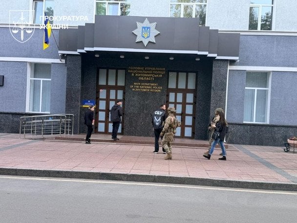 Топпосадовці Нацполіції "кришували" порнобізнес: ухвалено перше рішення щодо фігурантів