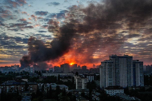 Перед масованим ударом по Києву США нібито вивозили дипломатів: що кажуть в ОП