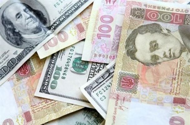 Курс валют на неділю, 3 травня: скільки коштують долар, євро і злотий