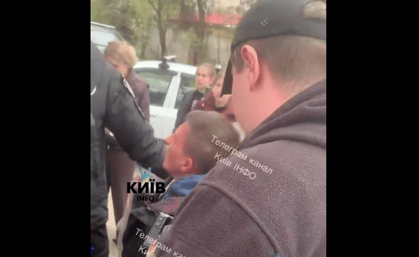 Конфлікт з ТЦК у Києві: поліція назвала причину затримання чоловіка